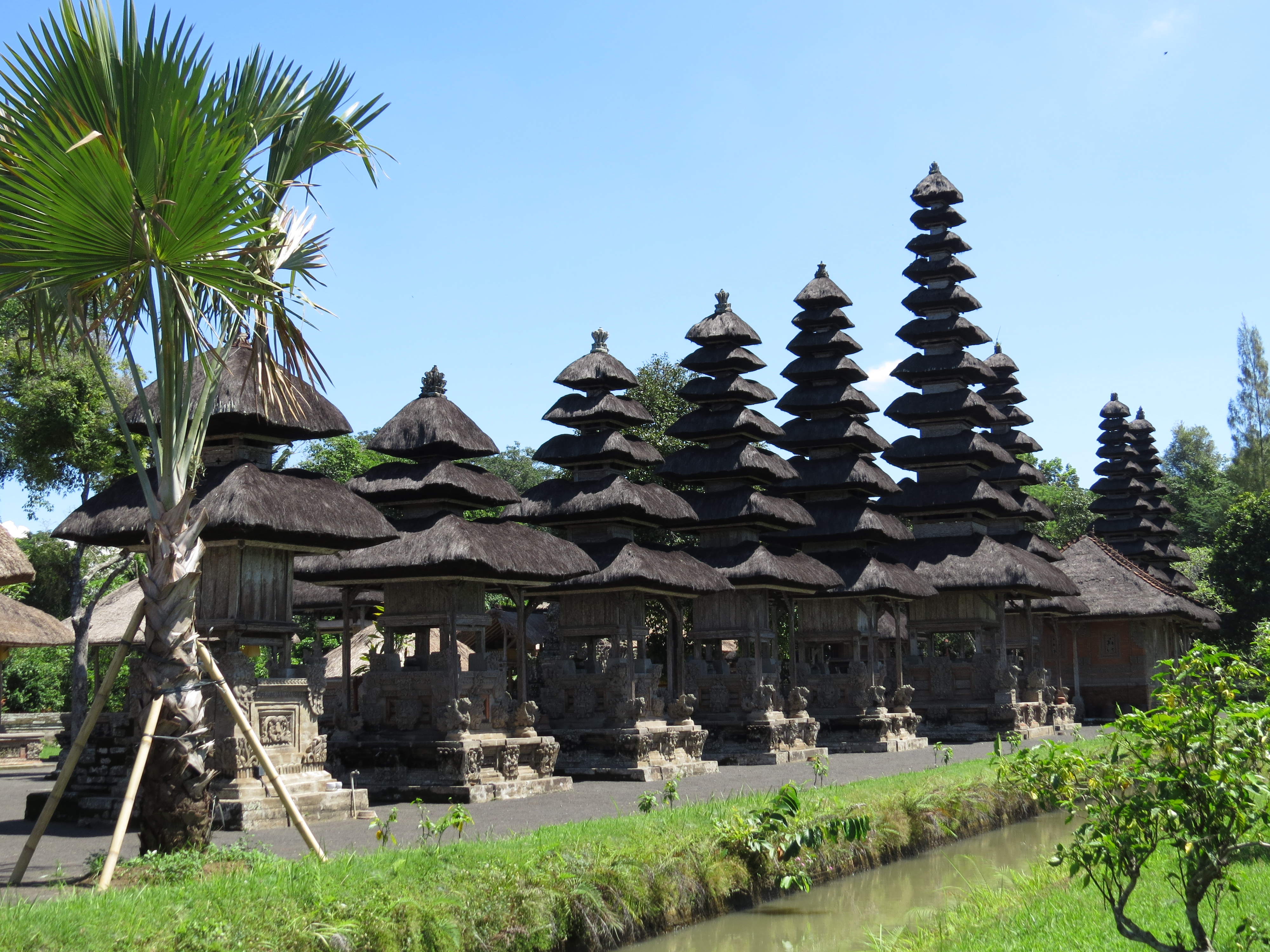 Bali temple picture 